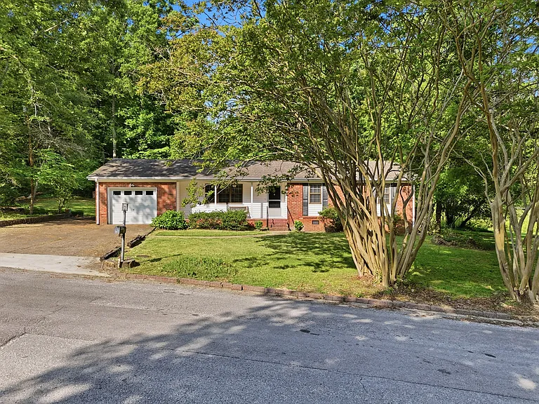 945 Brynwood Ter — Photo 26