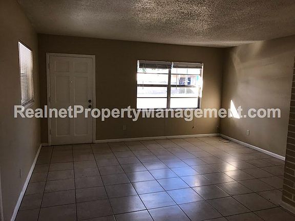 2nd image of 8727 Whittier St