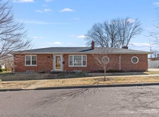 4900 Deville Ave, Saint Louis, MO 63119