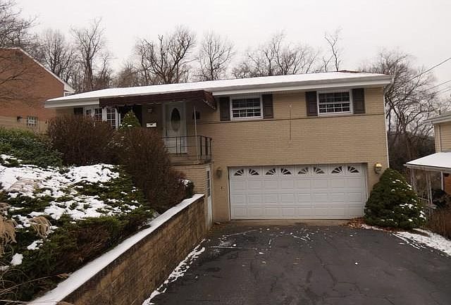 1st image of 51 Green Glen Dr