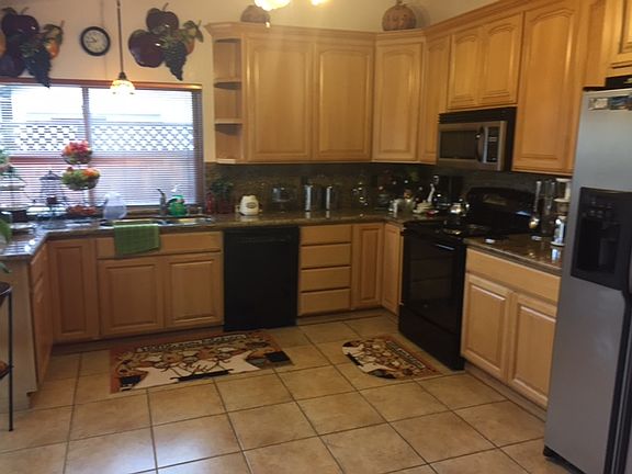 2nd image of 581 Calpella Dr