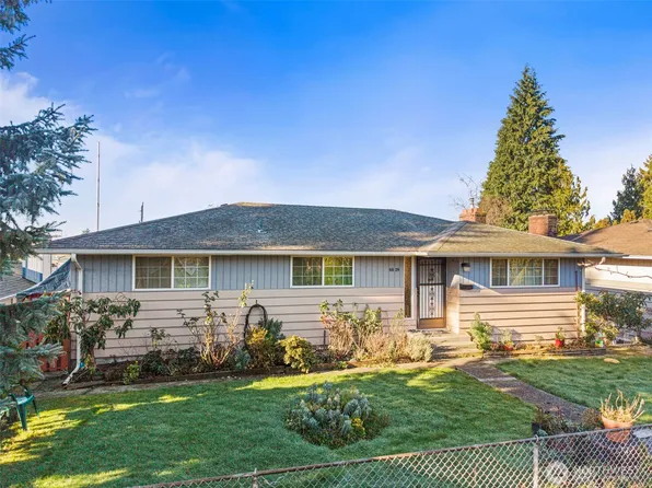 8829 20th Avenue SW, Seattle, WA 98106