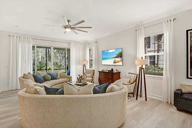 2847 Tiburon Blvd E #101-1 — Photo 37
