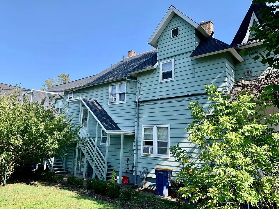 329 Lyon St NE #5