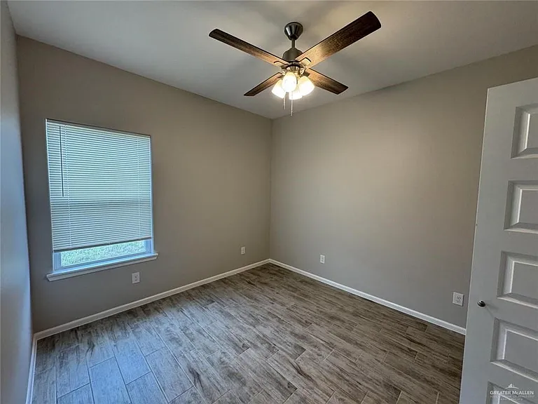 1312 W Sucre Dr #5 — Photo 9