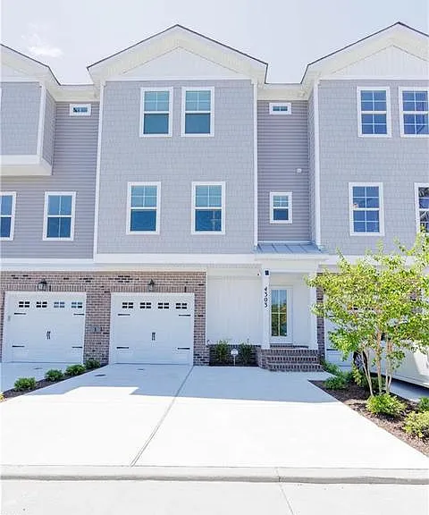 4303 Pinter Ln — Photo 2