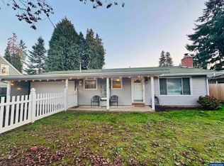 708 W High St, Stayton, OR 97383