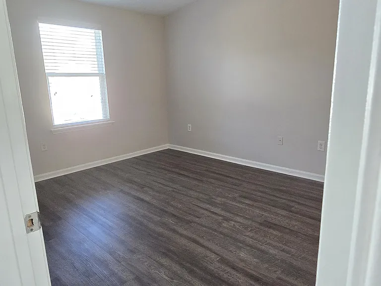 8196 Cabin Lake Cir #105 — Photo 9