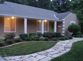 5823 Mission Rd, Fairway, KS 66205