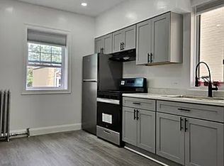 20-60 45th St #1A, Astoria, NY 11105