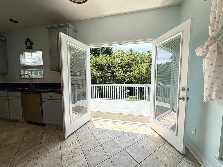 5509 Glencree Ct — Photo 17