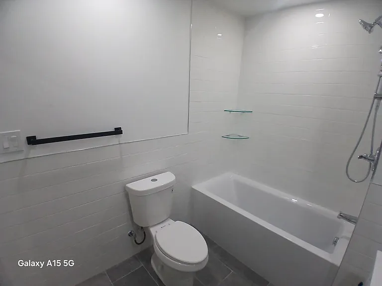 537 E Mayland St — Photo 25