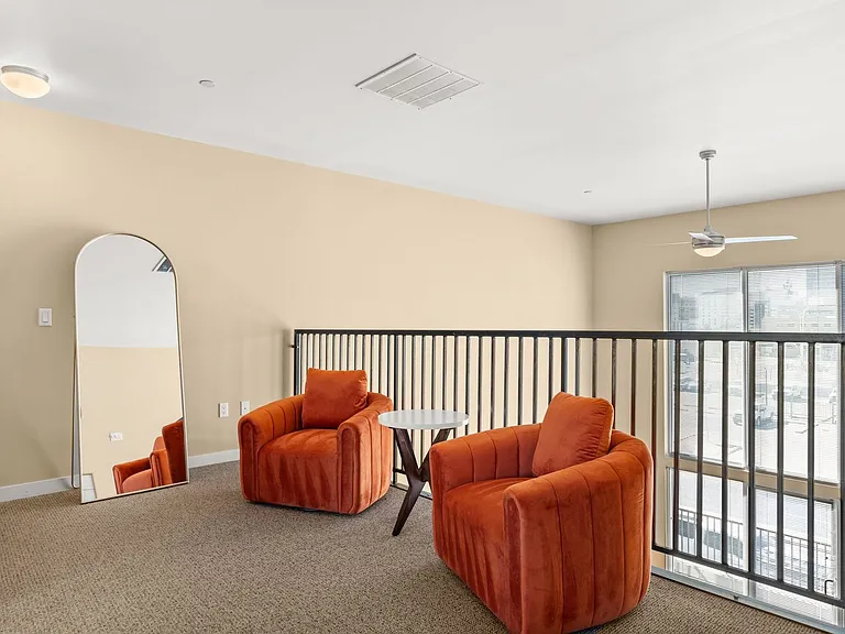 316 Broadway Blvd NE — Photo 20