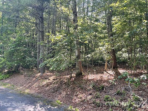 3rd image of J 105 Hemlock Cir