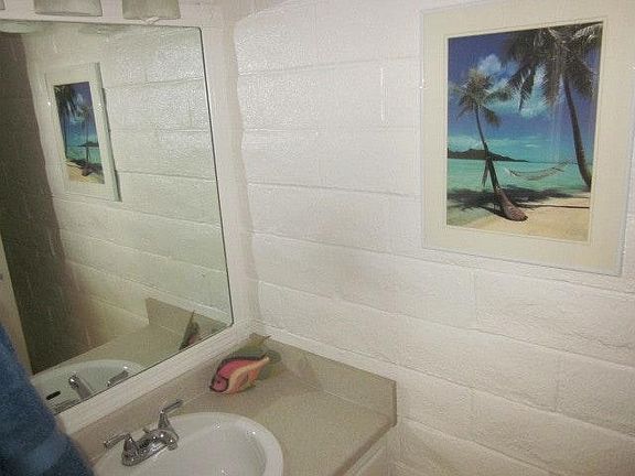 Half Bath Dwnstairs