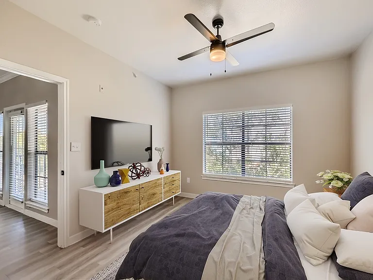 Rise Creekside — Photo 15