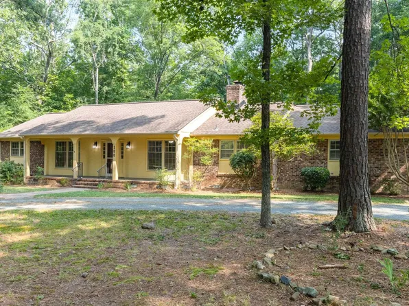 100 Rainbow Dr, Carrboro, NC 27510