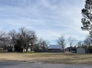 Sherman St, Tioga, TX 76271