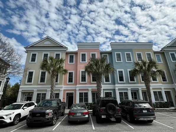 656 Coleman Blvd Unit 402, Mount Pleasant, SC 29464