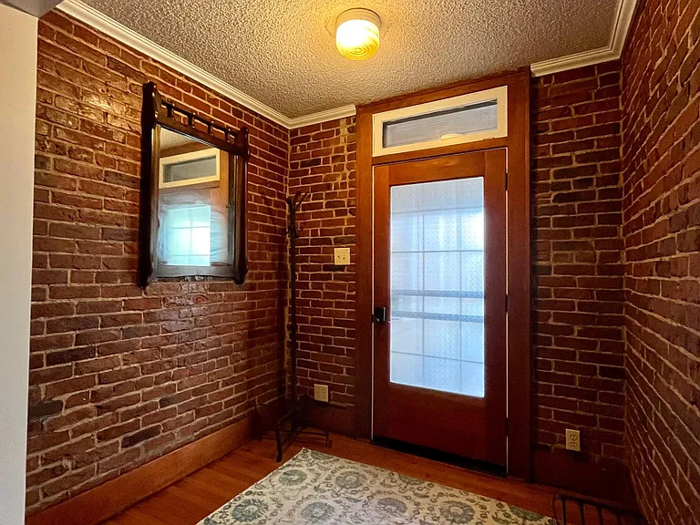 68 W Archer Pl — Photo 4