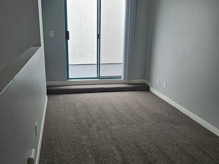 1375 Midvale Apartments — Photo 55