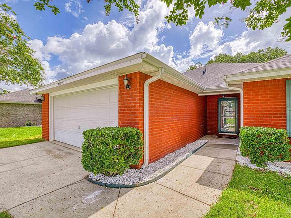 3rd image of 8972 Abbington Dr
