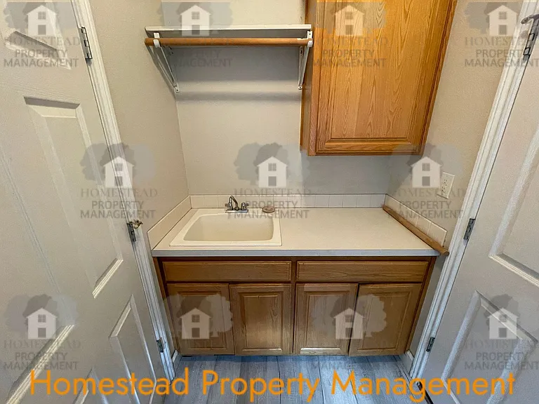 2772 Bastille Ave SE — Photo 10