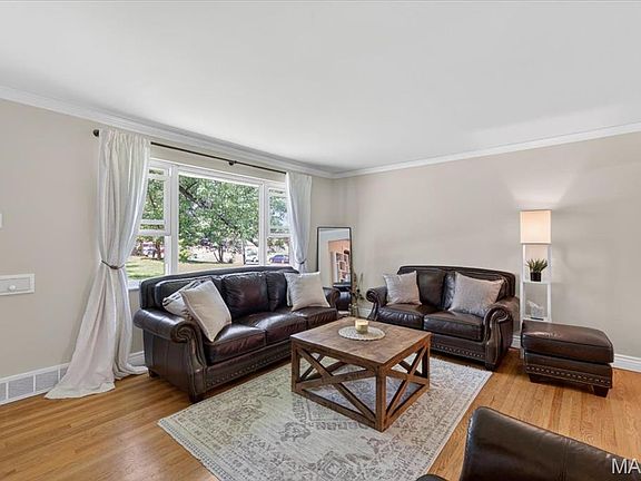 5th image of 307 Pentonville Dr