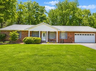 12 Michael Ct, Bethalto, IL 62010