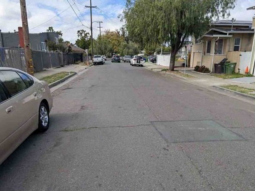 2nd image of 2549 78th Ave
