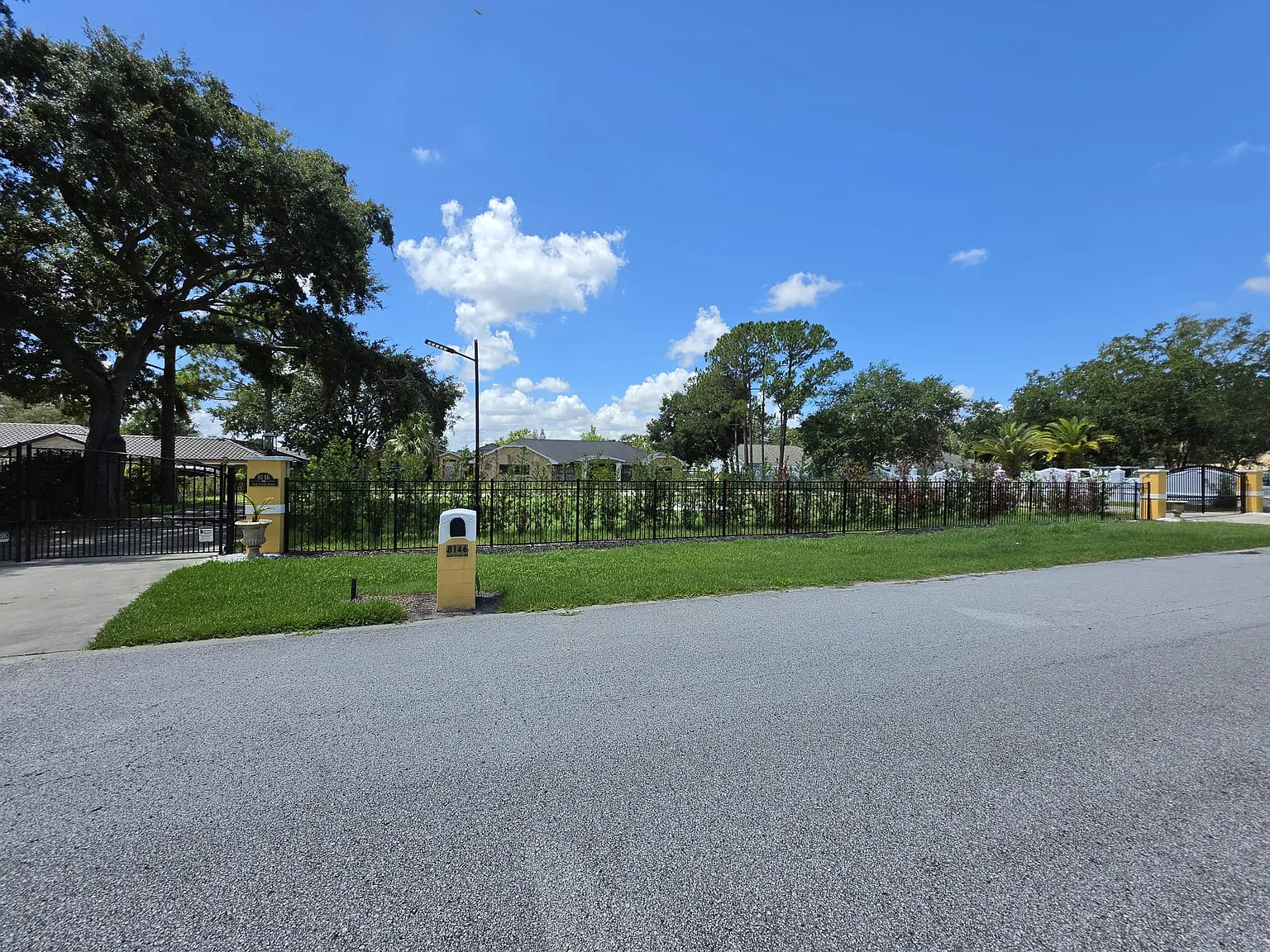 4 bed, 3.5 bath, 3032 sqft, $5,990 — Photo 3