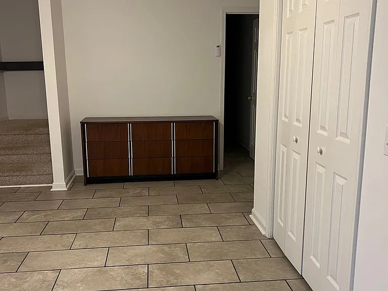604 Phoenix Ct — Photo 18
