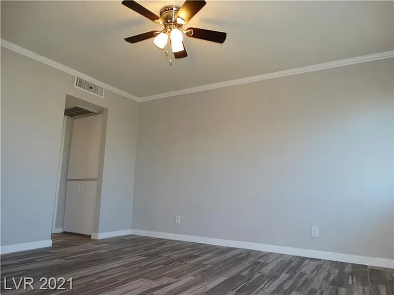 1111 S Casino Center Blvd — Photo 7
