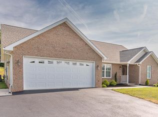 278 Ridgley Ln, Fincastle, VA 24090