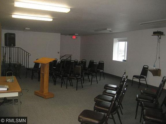 5th image of 809 E Main St