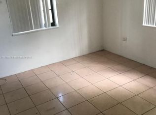 1315 NE 142nd St #1, Miami, FL 33161