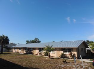 2154 18th Ave SW APT 4, Largo, FL 33774