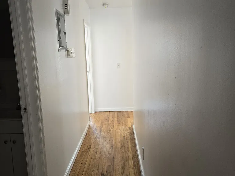 1733 Montgomery Ave #2 — Photo 10