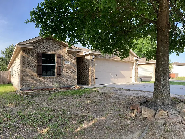 4047 Pedernales River Ln — Photo 43