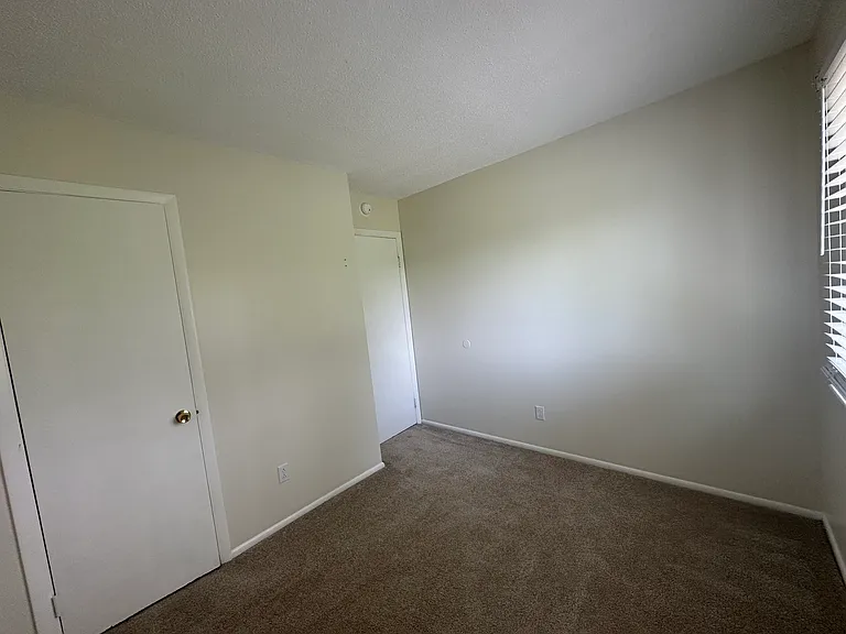 3590 Windmill Dr — Photo 21
