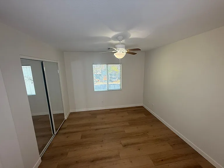 5241 Starter Ave — Photo 14