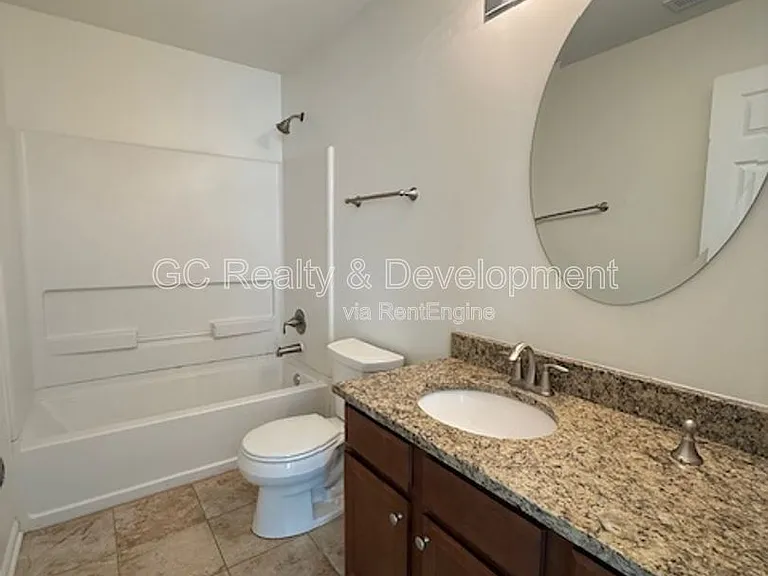 1062 Turin Dr — Photo 9