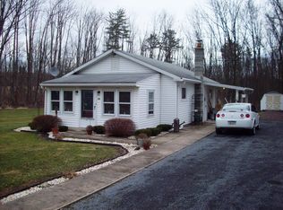 84 Hillside School Rd, Allenwood, PA 17810