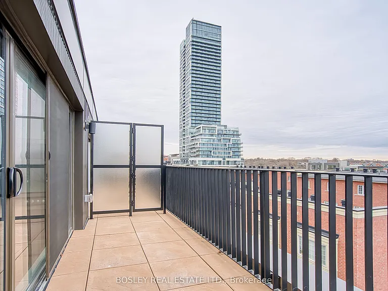 41 River St #52 — Photo 19