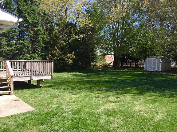 2nd image of 1824 Harbor Dr