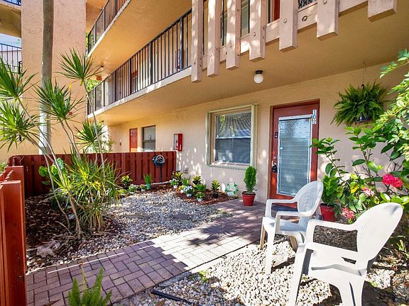 3rd image of 370 NW 76th Avenue #102