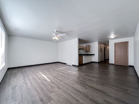2nd image of 211 S Kellogg Ave #Df0dfbb04