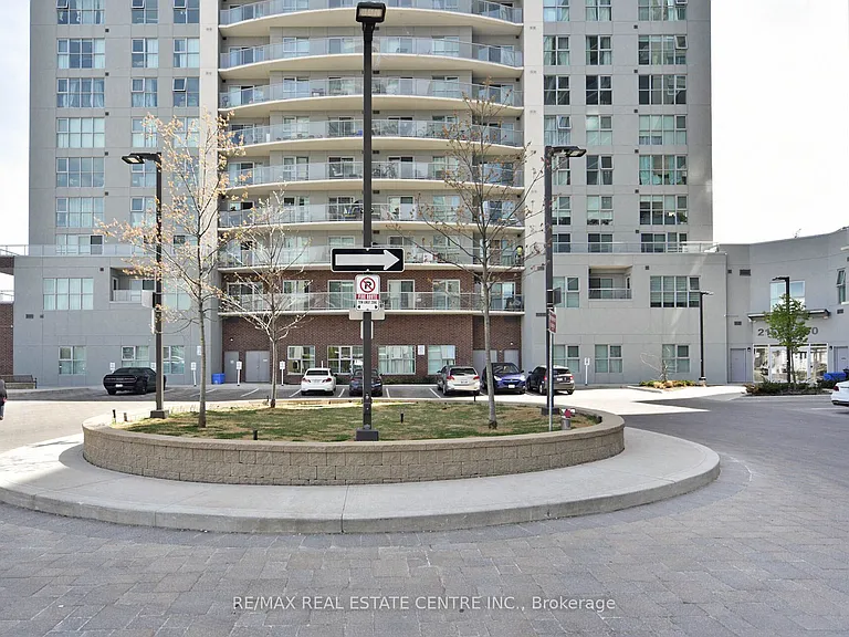 2152 Lawrence Ave E #608 — Photo 16