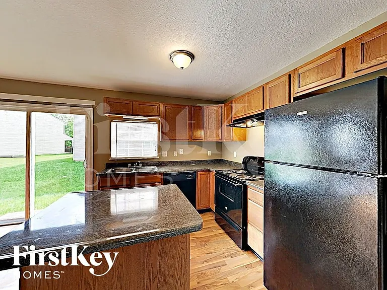 3944 Hornickel Dr — Photo 4