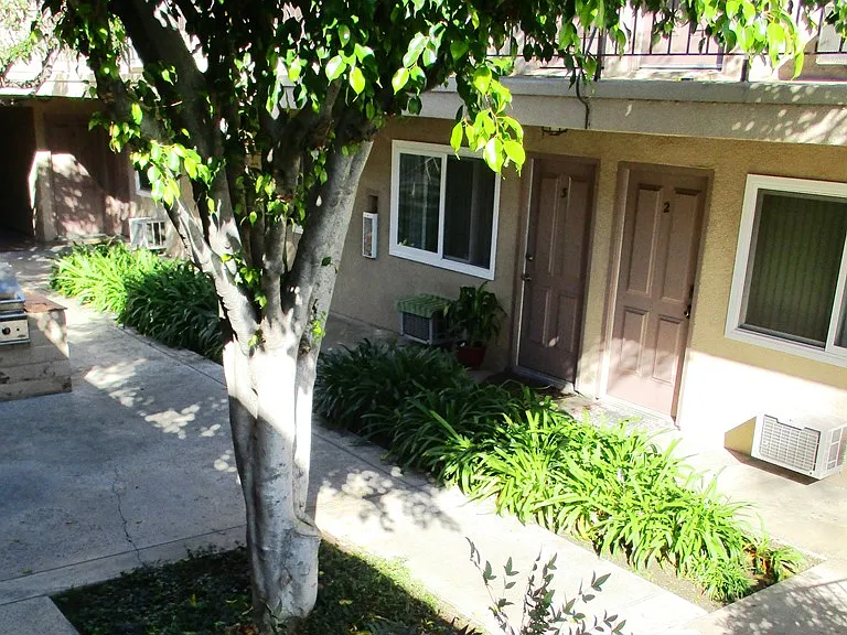 1181 E Hollyvale St — Photo 7